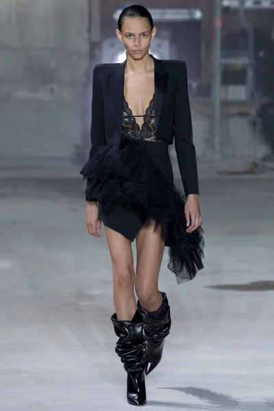 Look 45